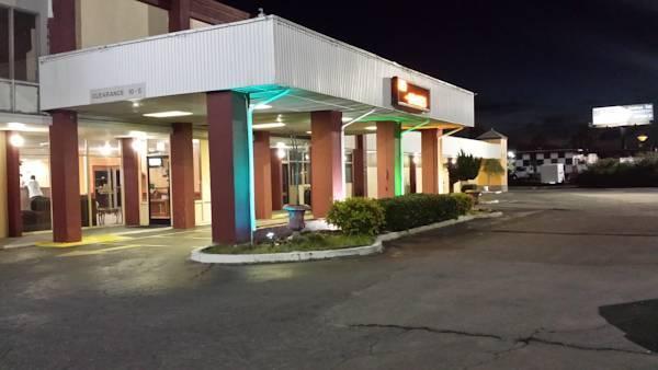Super 8 by Wyndham Goldsboro Motel Eksteriør billede